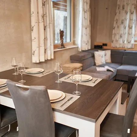 Apartment Blockhittle