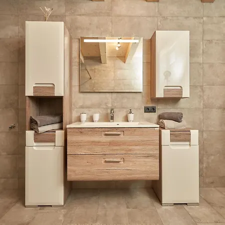 Blockhittle Apartment *